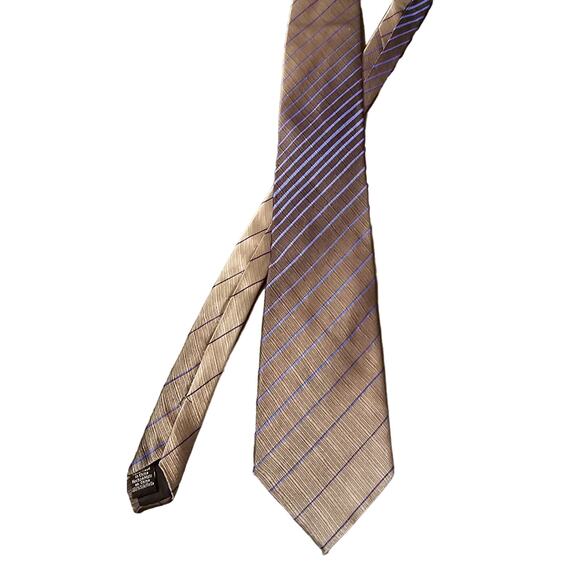 Covington Other - Covington Tan/olive greenish with blue 100% silk tie‎